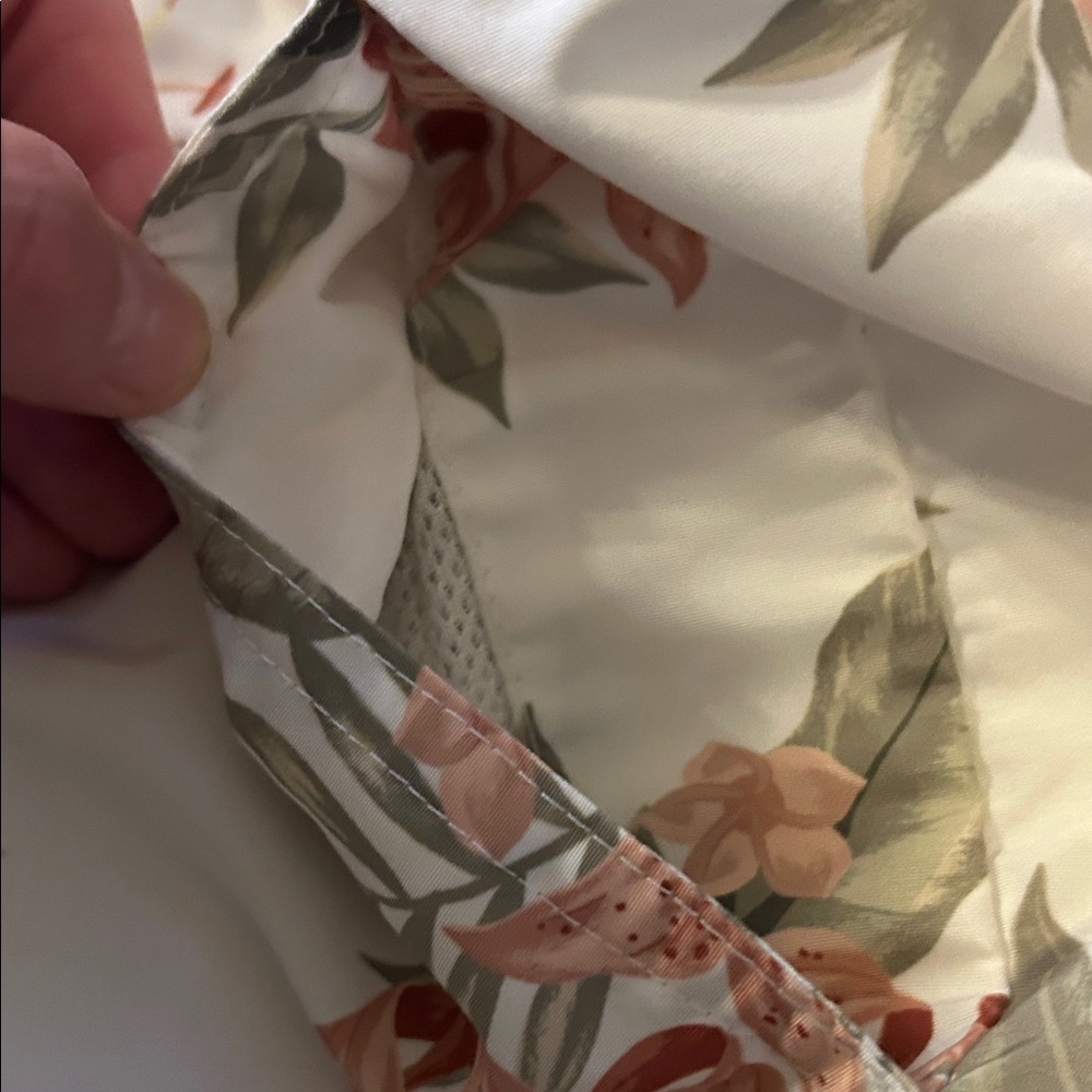 Aeropostale Floral Patterned Swimwear - Picture 5 of 6